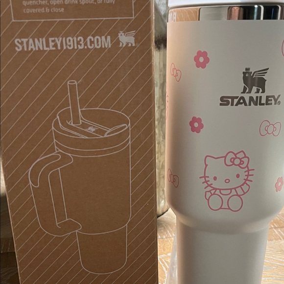 New white and Pink Hello Kitty Stanley 40 oz tumbler with straw. - Picture 7 of 7